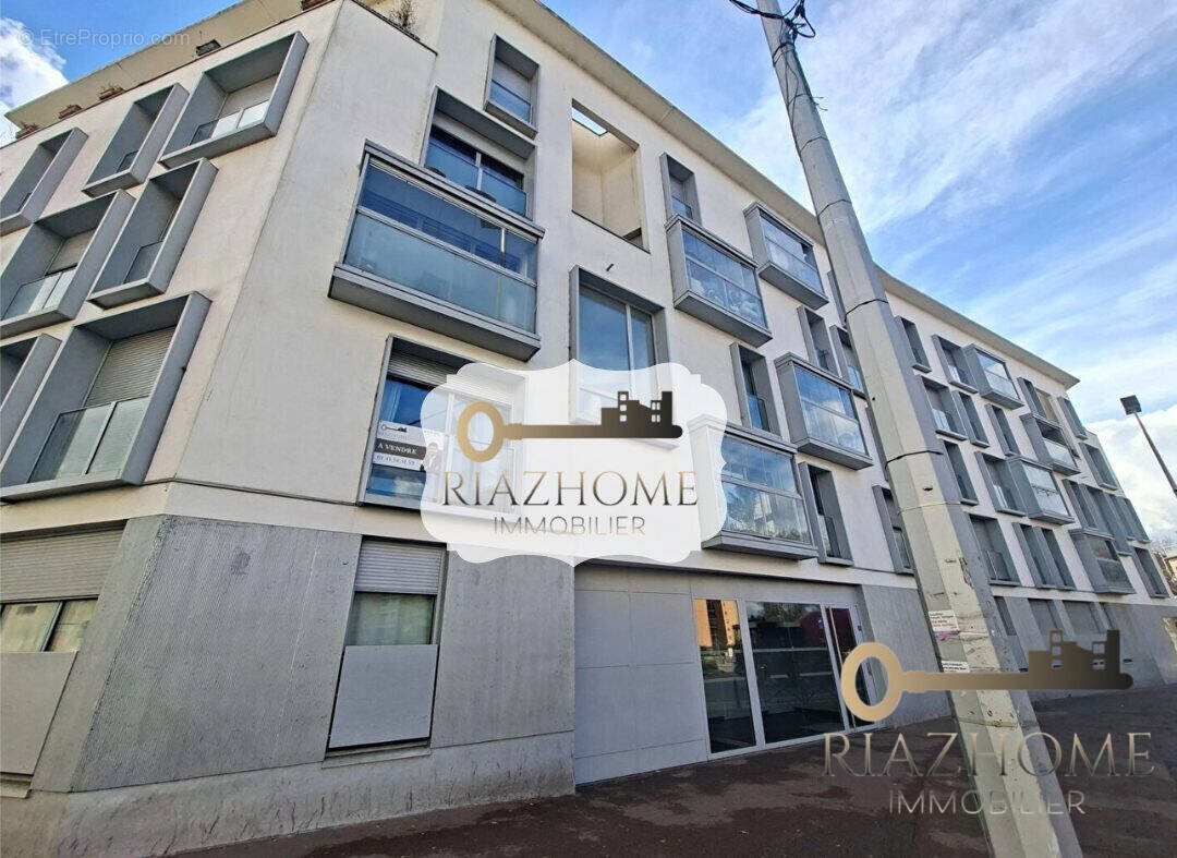 Appartement à LA COURNEUVE