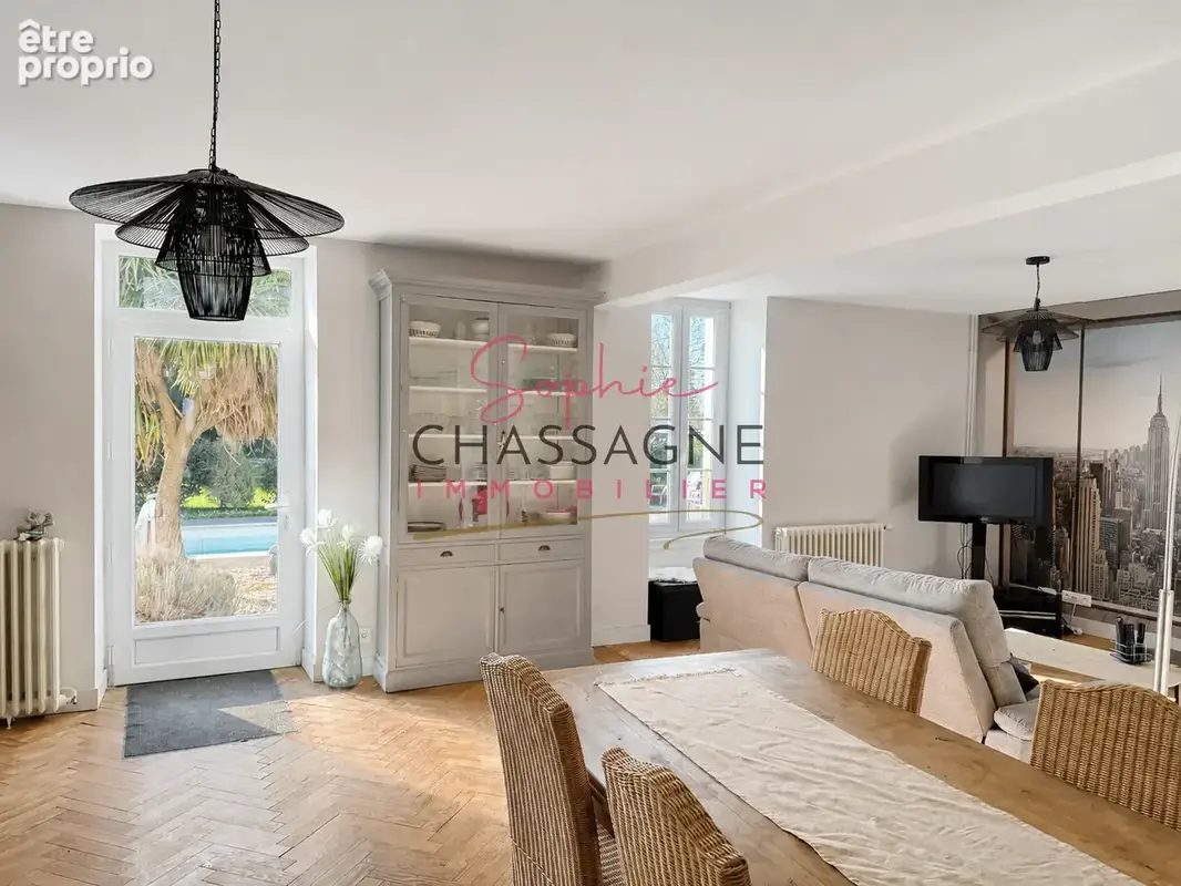 Propriété en pierre avec 2 logements sur 8718 m2 de terrain. - photo 8