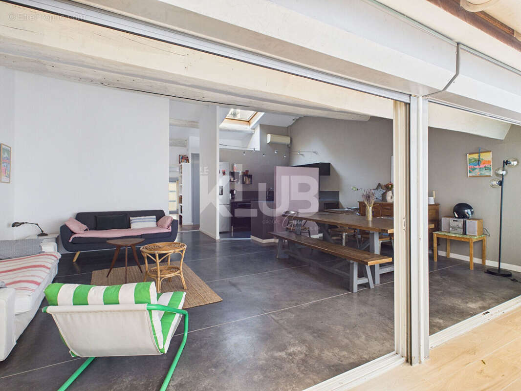 Appartement à MARSEILLE-6E