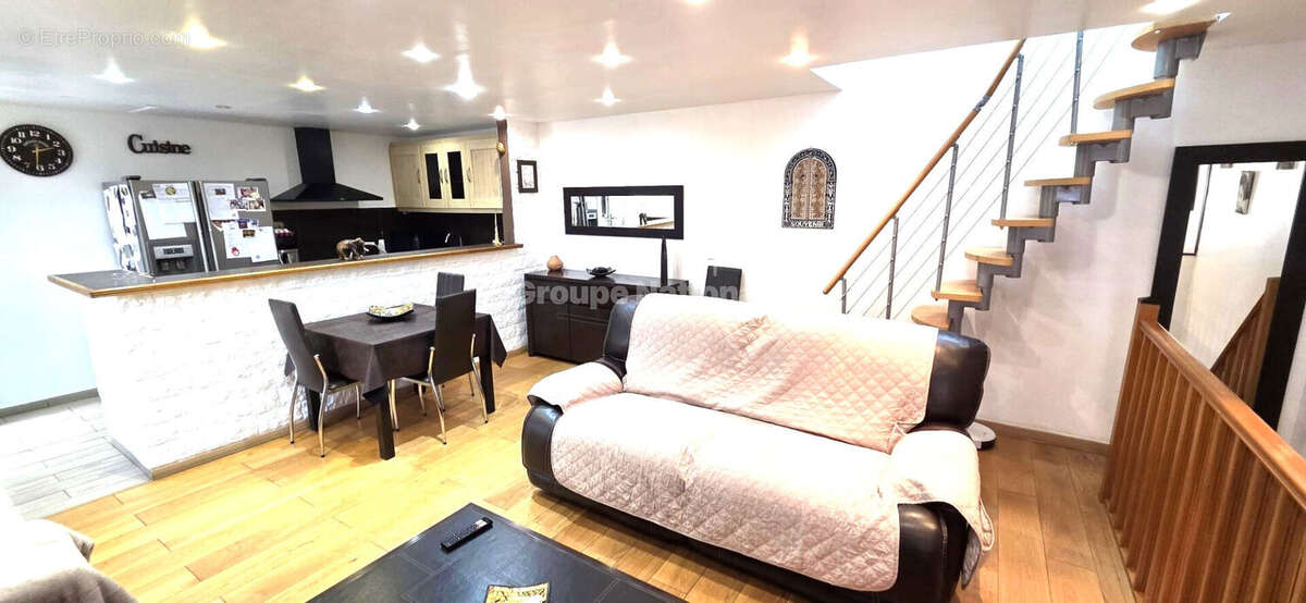 Appartement à MARSEILLE-16E