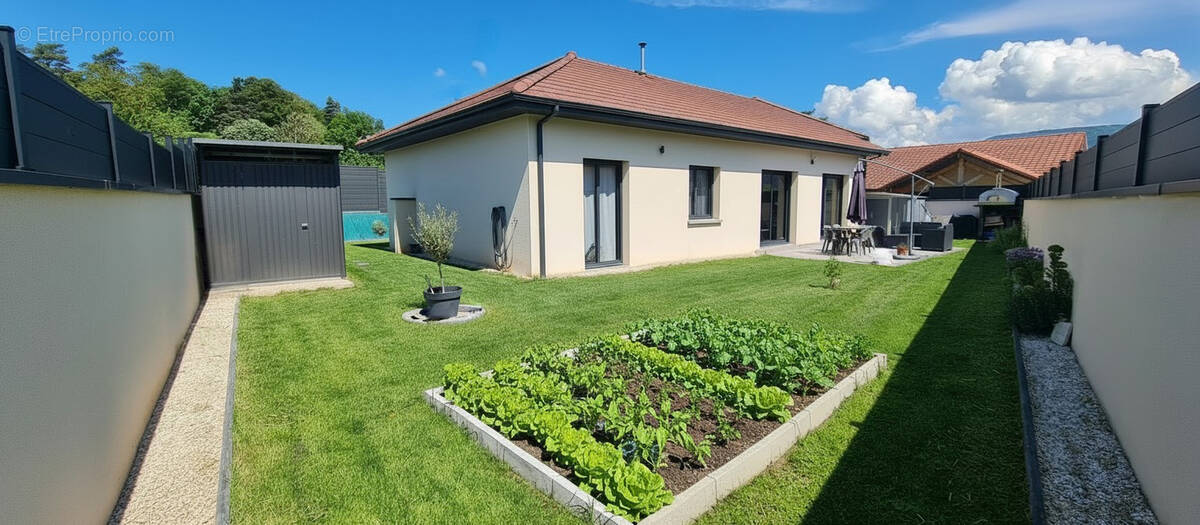 Maison à BOUVESSE-QUIRIEU