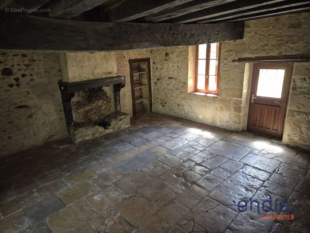 Propriété de charme 320m² habitable,isolée et avec grange sur 2ha!! - photo 4