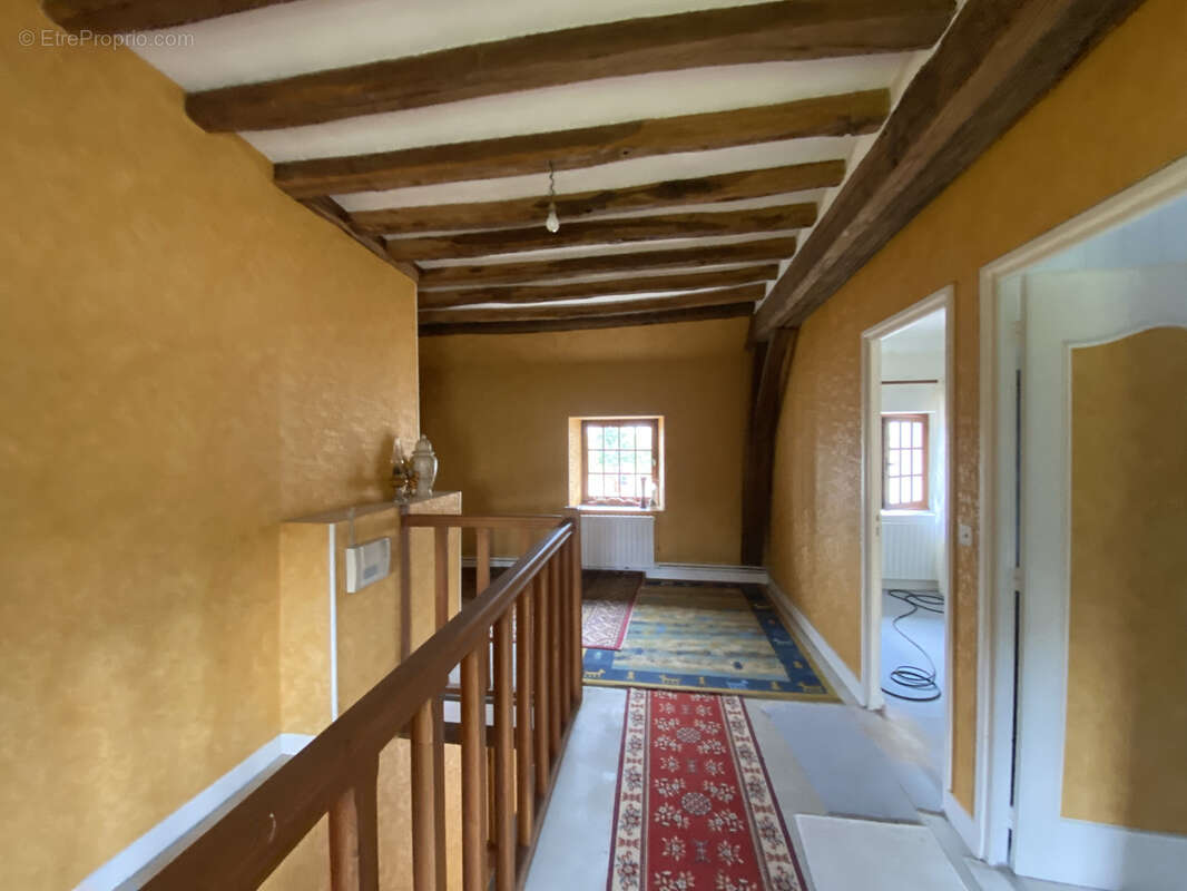 Maison à HOUDAN