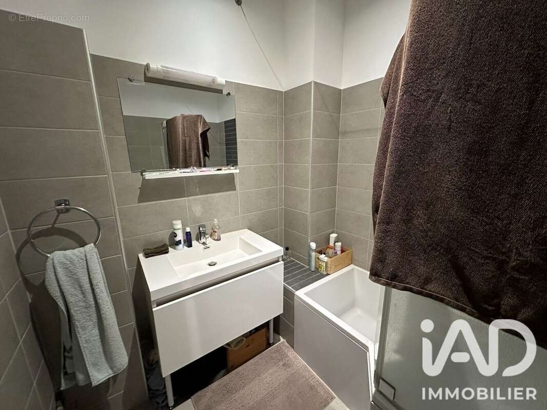 Photo 3 - Appartement à LEZENNES