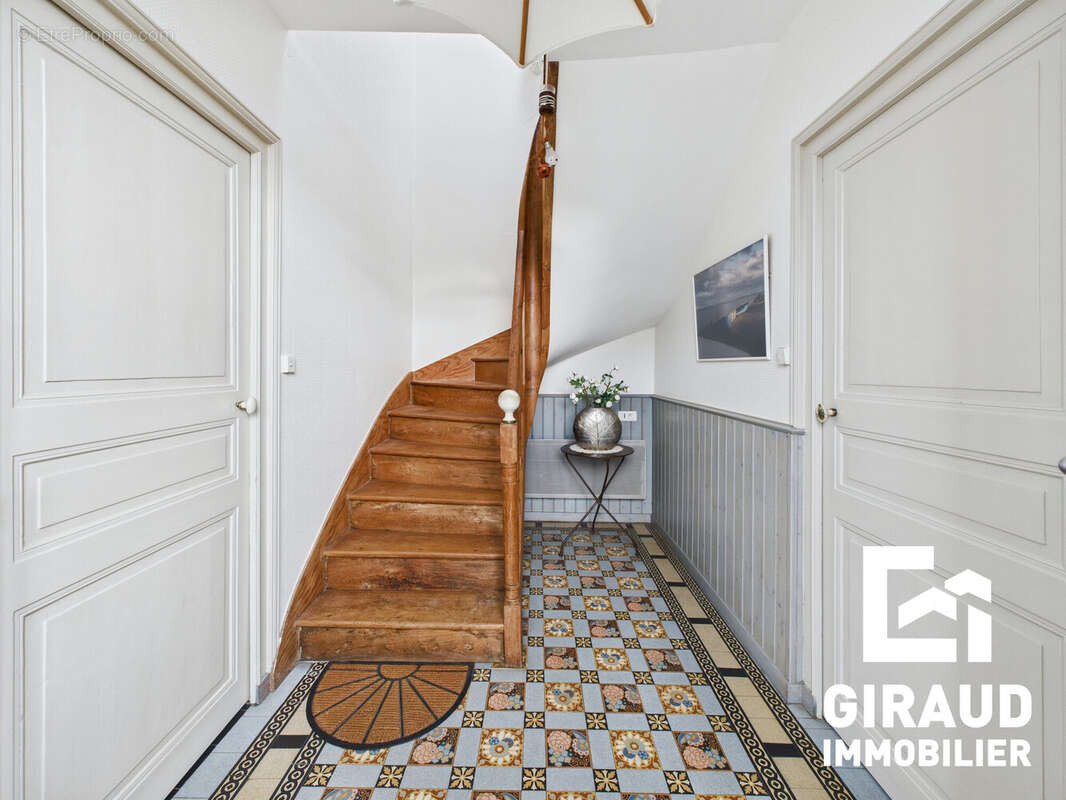 Maison à FONTENAY-LE-COMTE