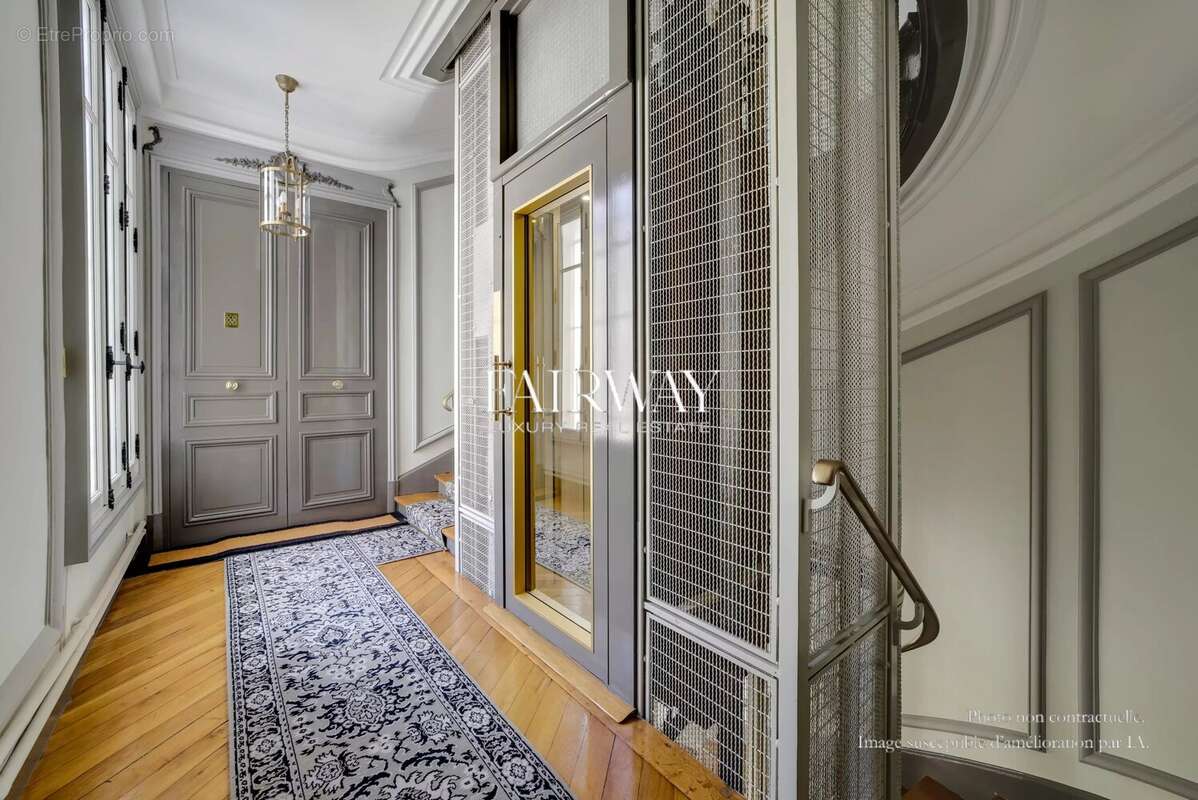 Appartement à PARIS-8E