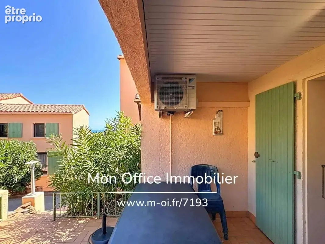 Référence : 7193-les - studio avec terrasse et parking dans résidence calme avec piscine à cavalaire sur mer - photo 11