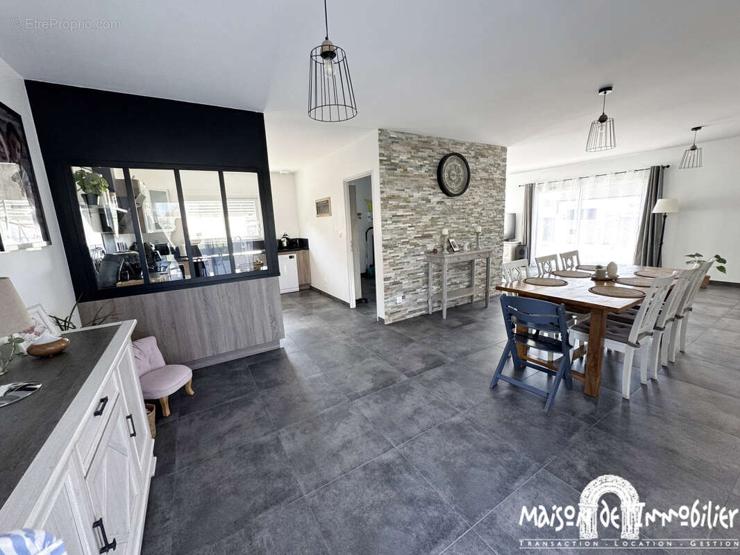 Maison à BOURG-CHARENTE