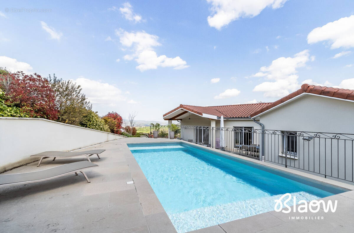 Maison à SAINT-PAUL-EN-JAREZ