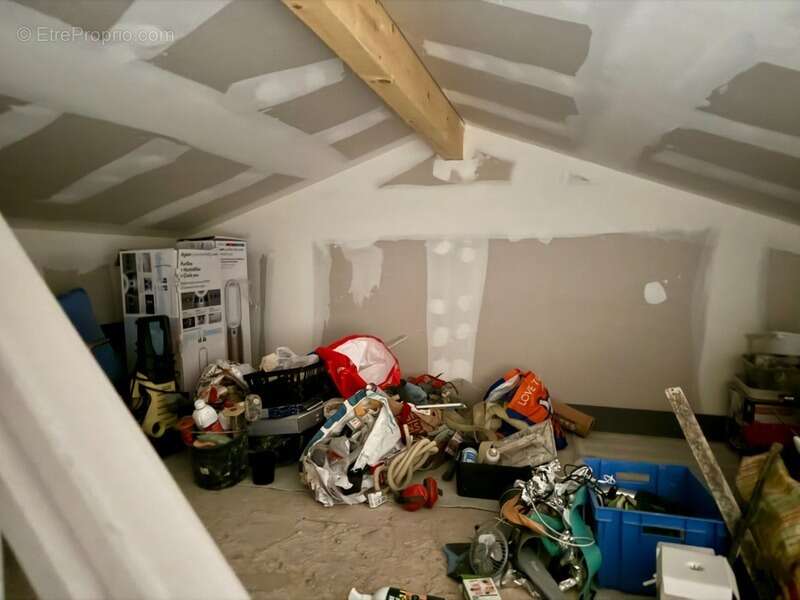 Maison à VILLEMOUSTAUSSOU