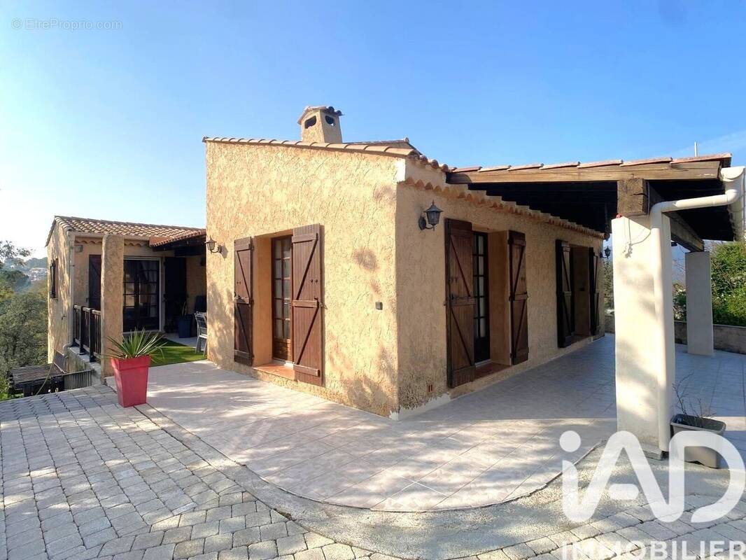 Photo 1 - Maison à MANDELIEU-LA-NAPOULE