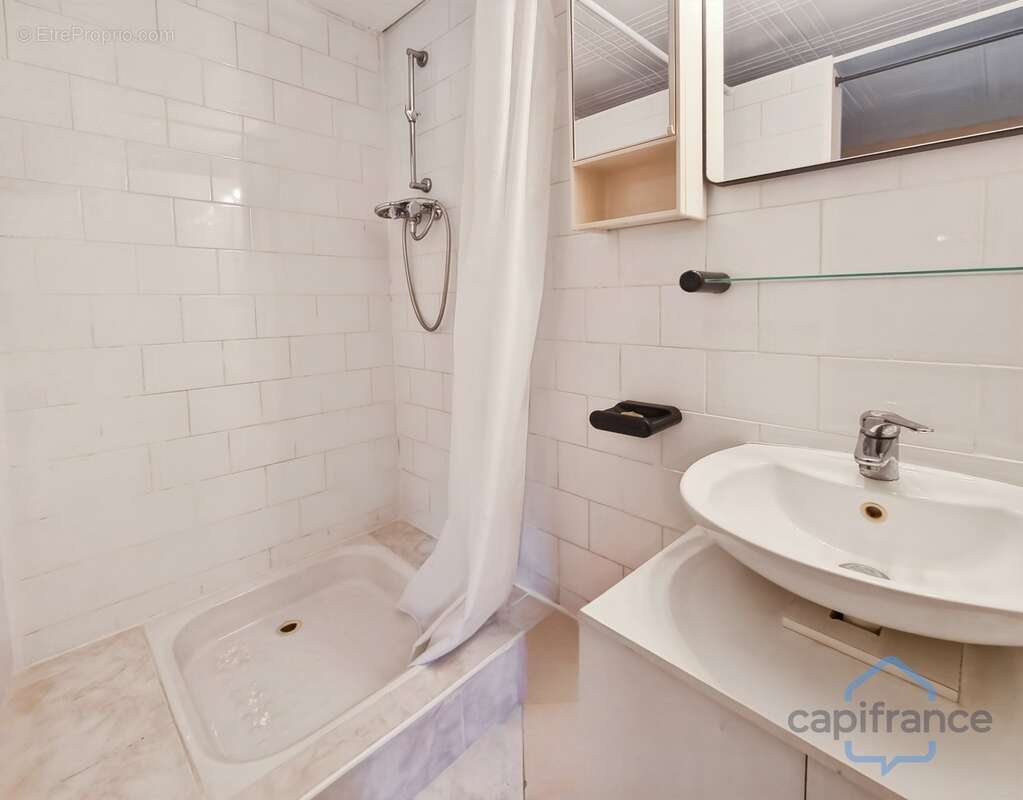 MAISON de 222m² ou double habitation - PISCINE - Terrain arboré de 830m² sans vis-à-vis - CASTRIES (34) - photo 20