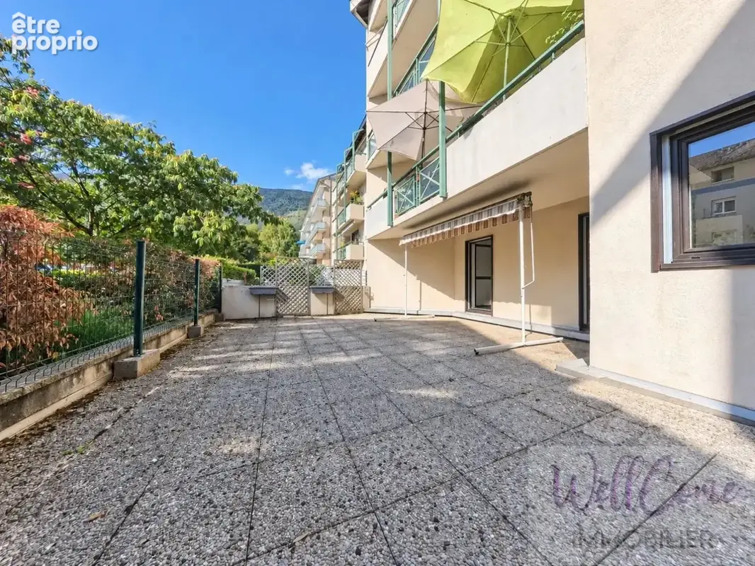 Appartement à LE BOURGET-DU-LAC