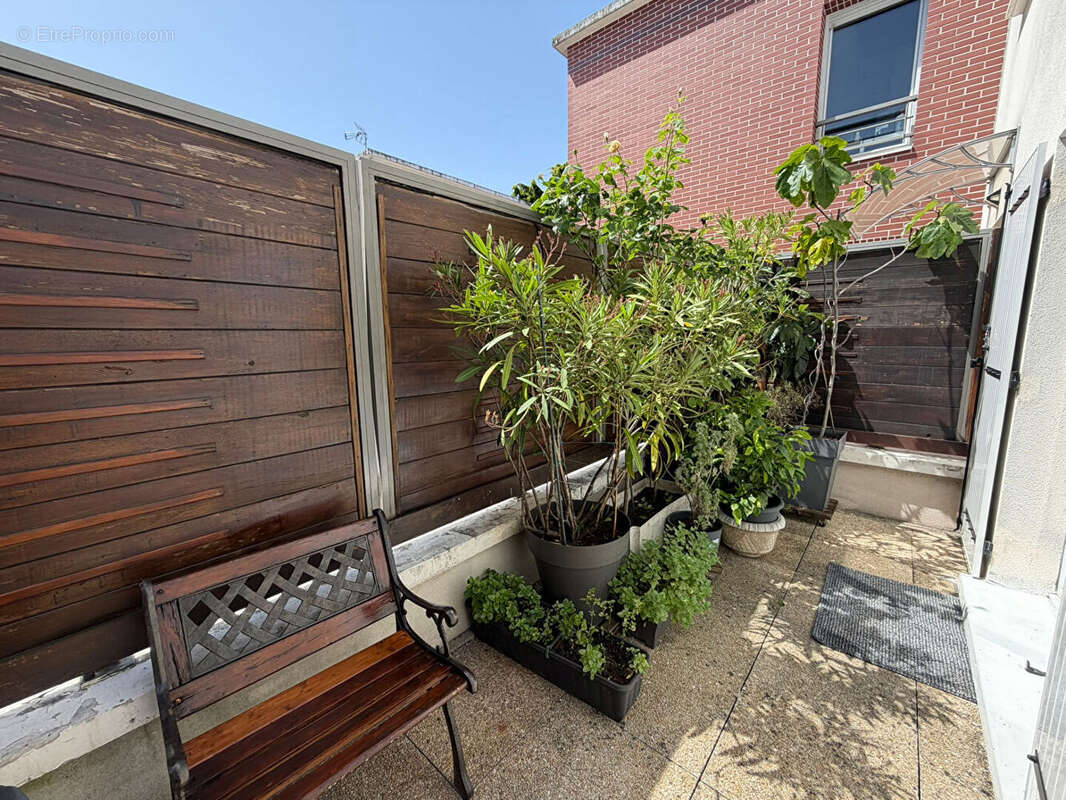 Appartement à STAINS