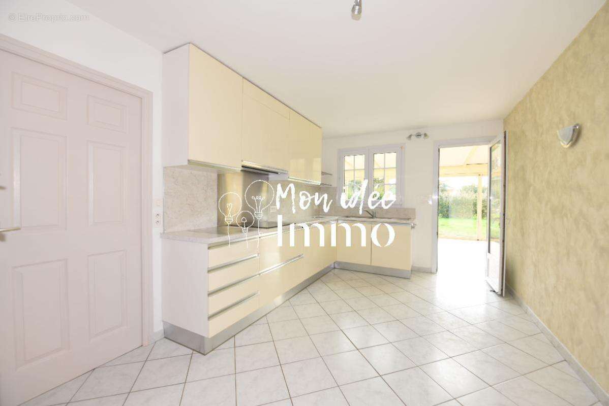 Maison à HAUTE-GOULAINE