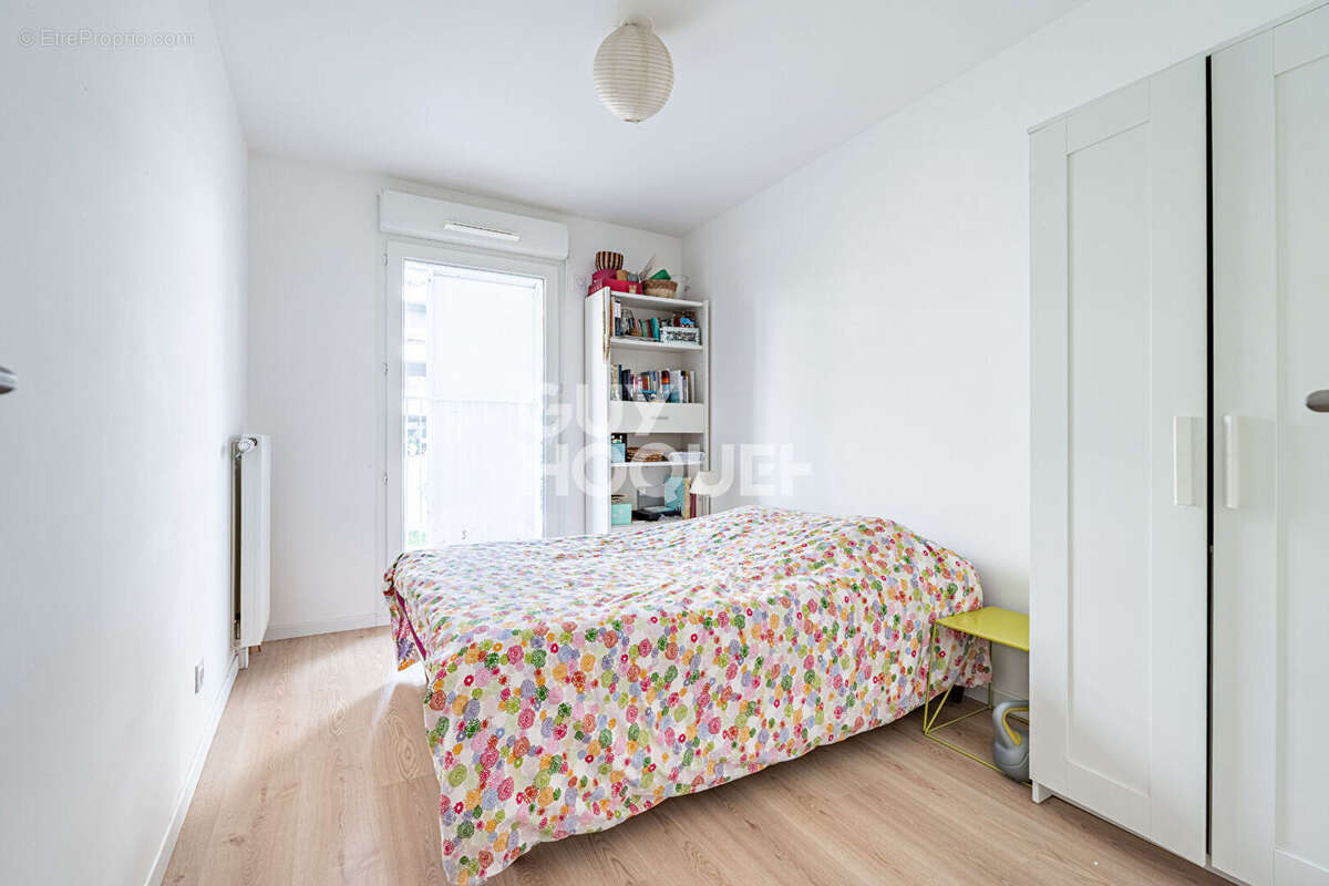Appartement à GENNEVILLIERS