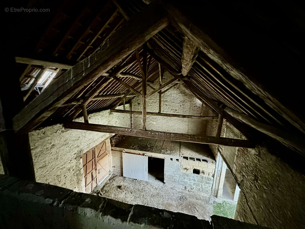 Maison à FAVEROLLES-ET-COEMY