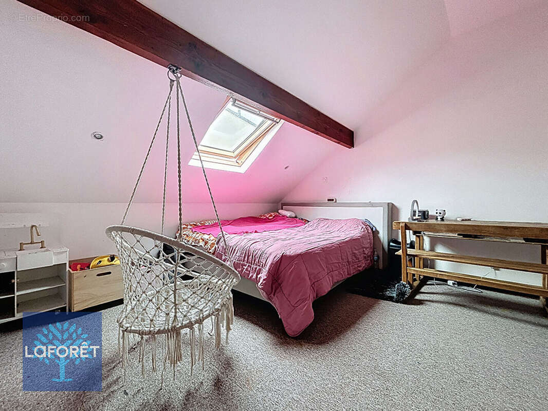 Maison à CHENNEVIERES-SUR-MARNE