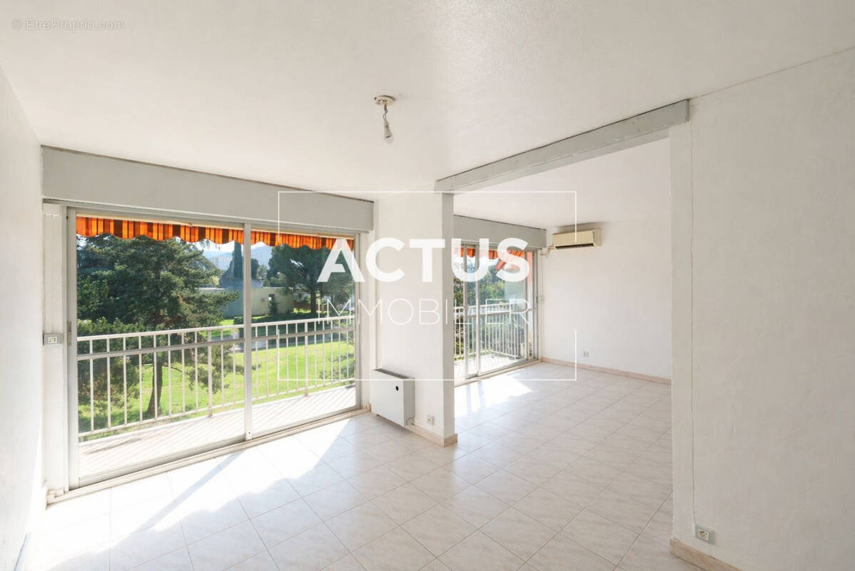 Appartement à SALON-DE-PROVENCE