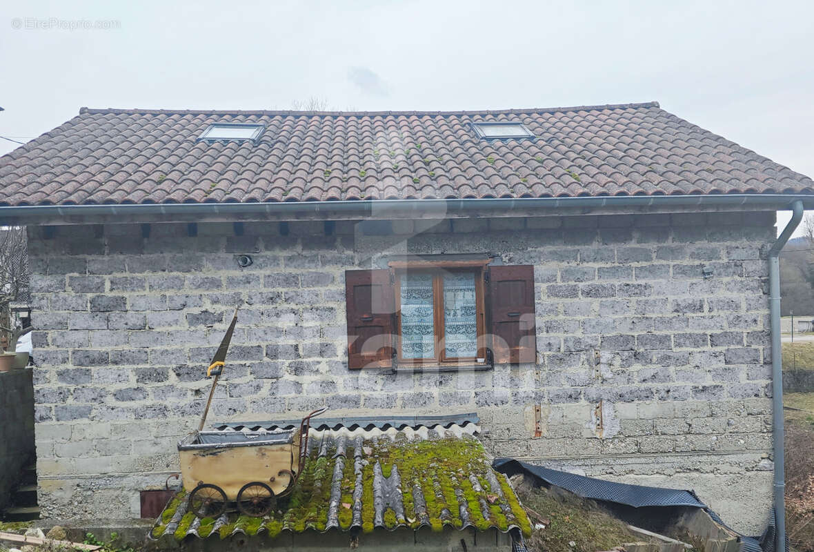 Maison à ROVON