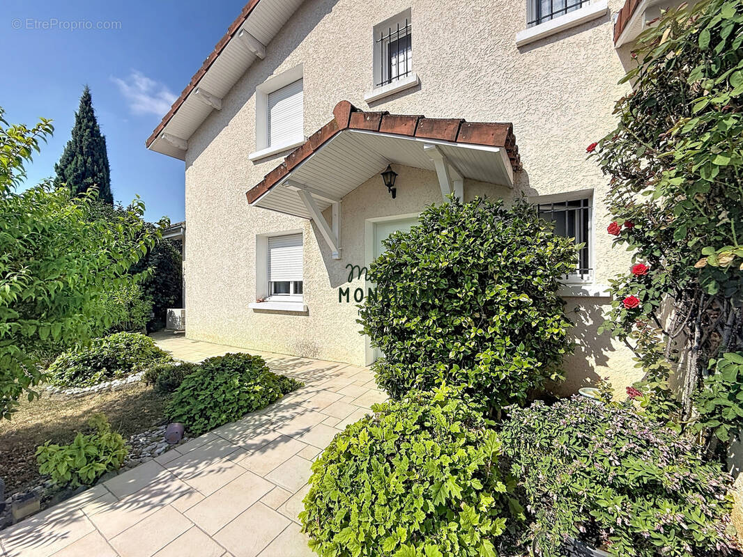 Maison à BOURGOIN-JALLIEU