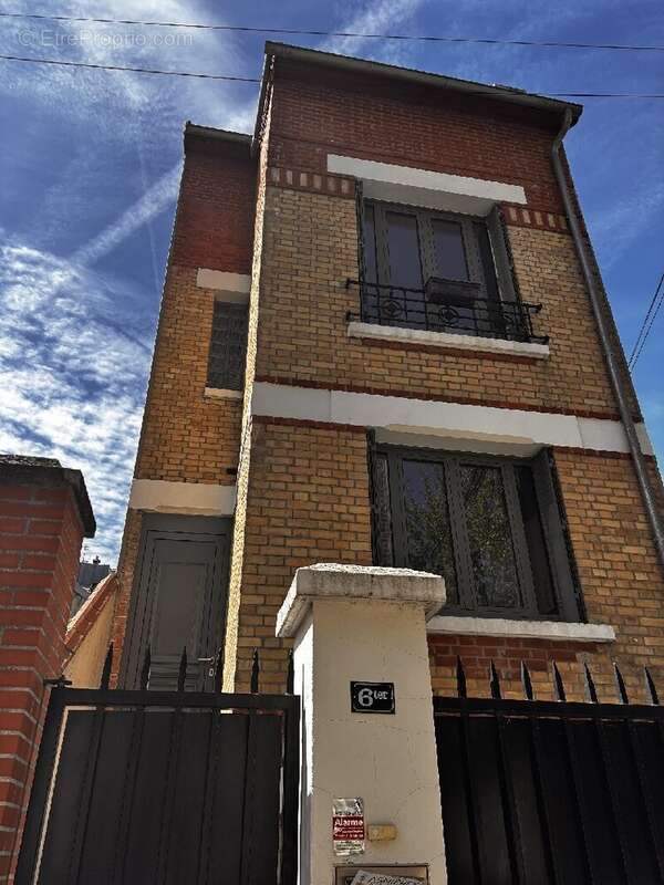 Maison à ASNIERES-SUR-SEINE