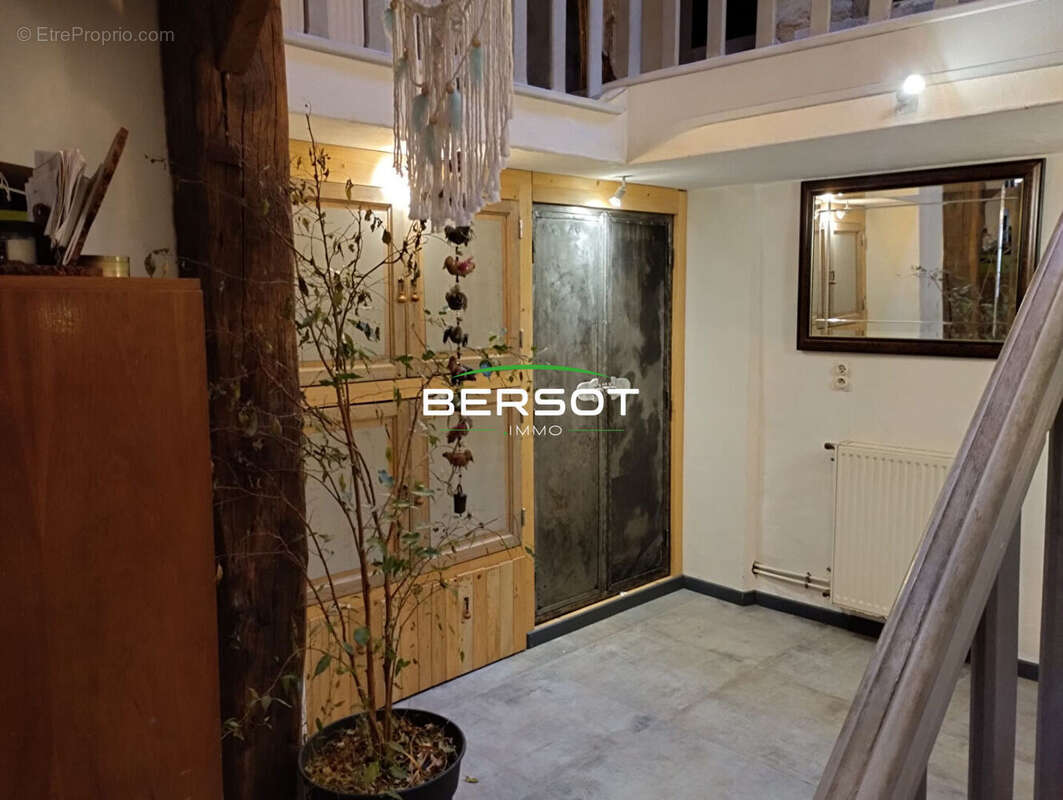 Maison Port Sur Saone 10 pièce(s) 206 m2 - photo 8