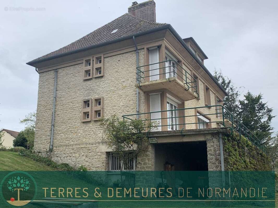 Maison à VIMOUTIERS