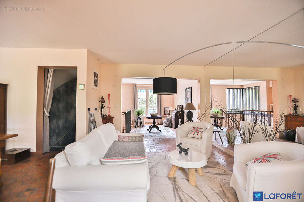 Maison à JOUARS-PONTCHARTRAIN