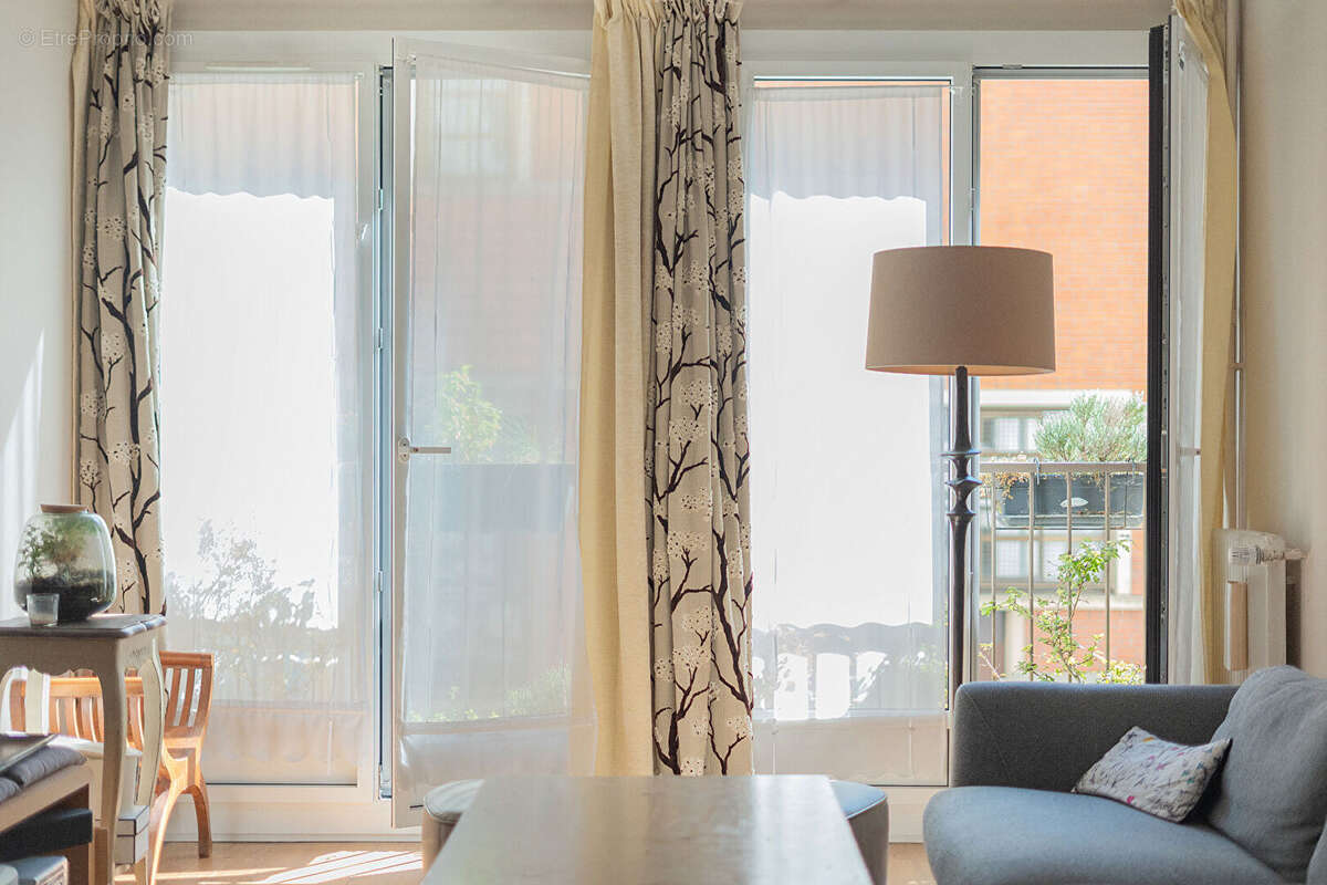 Appartement à PARIS-15E