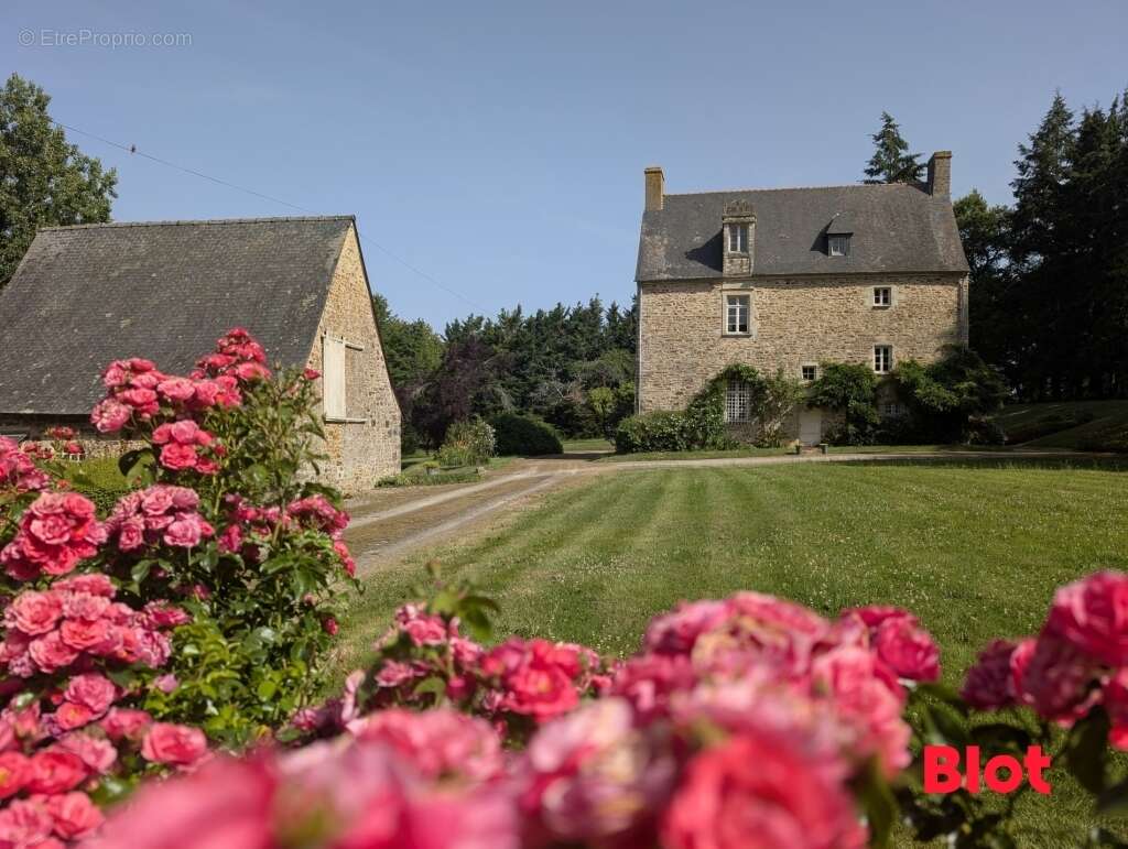 Maison à ERBREE