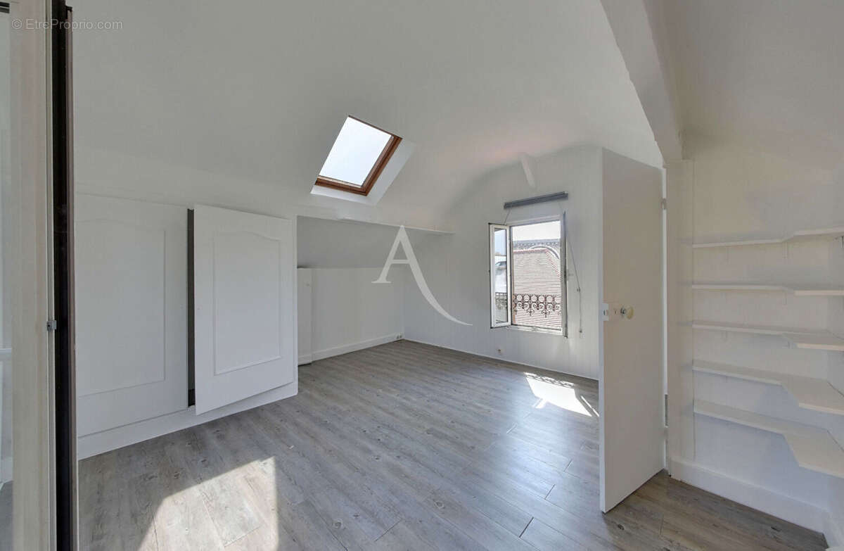 Maison à LE PERREUX-SUR-MARNE