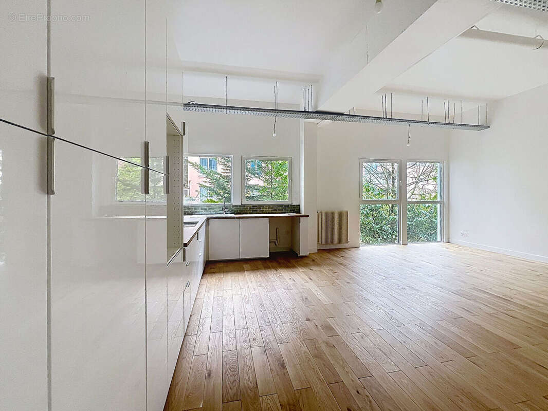 Appartement à SURESNES