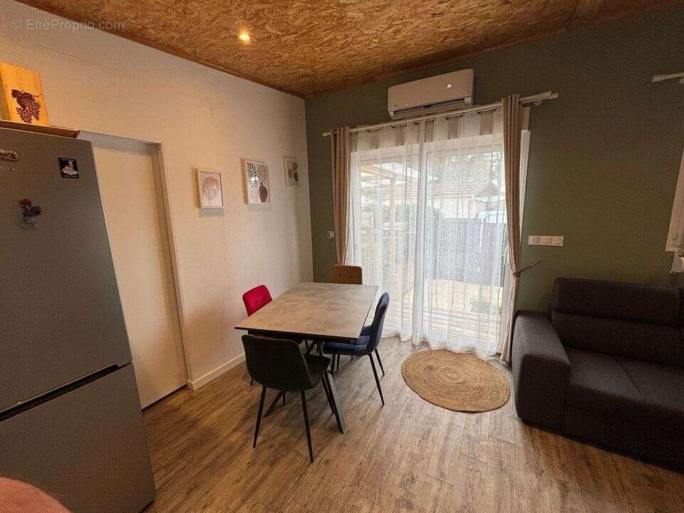 Maison à LE CASTELLET