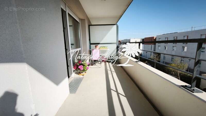 Appartement à CHATEAUNEUF-LES-MARTIGUES