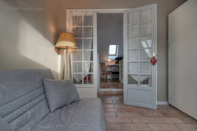 Maison à LA QUEUE-LES-YVELINES