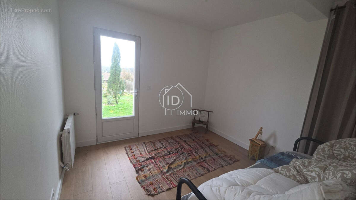 Maison à MONTPON-MENESTEROL