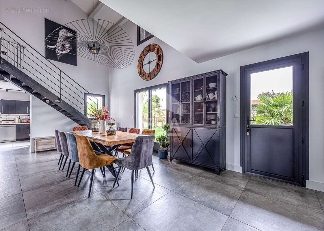 Maison à LA ROCHELLE