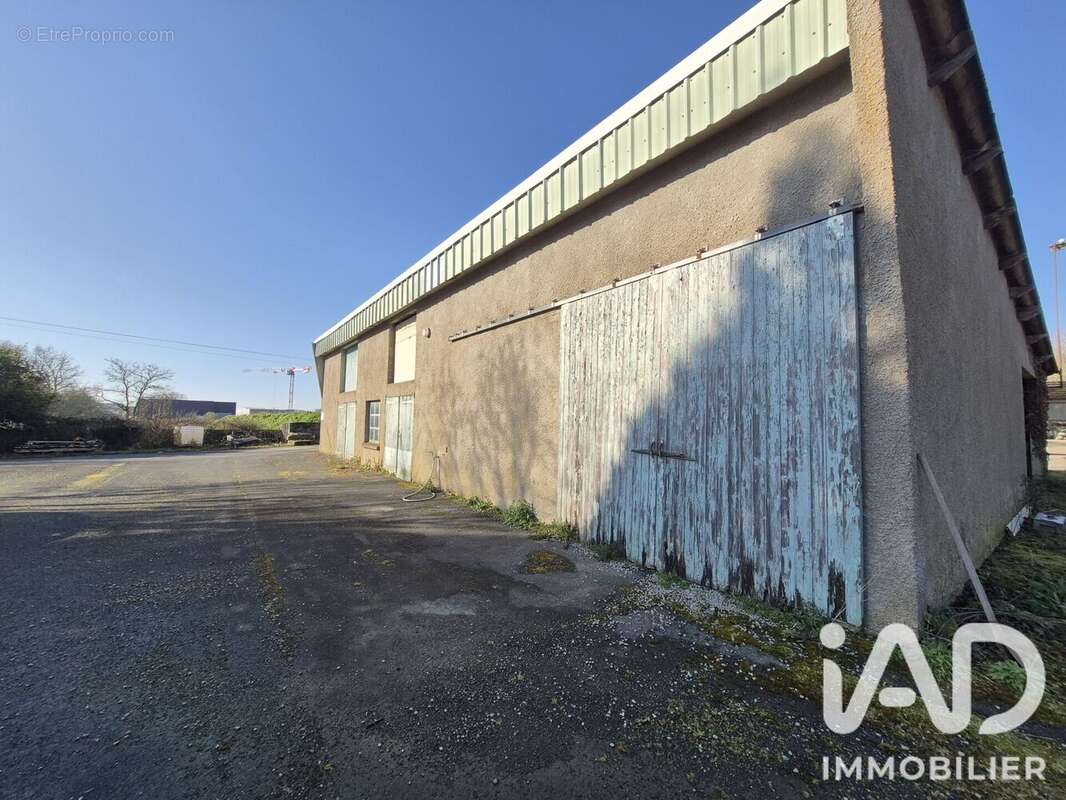 Terrain 1175 m² à Saligny  - photo 4