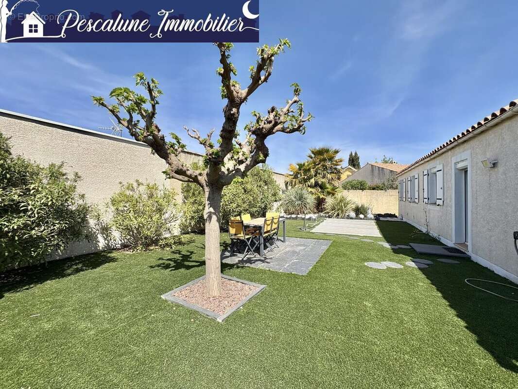 Maison à GALLARGUES-LE-MONTUEUX