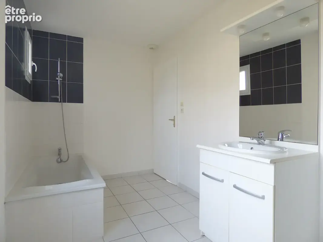 Maison plain-pied PMR 94 m2   3 chambres à Jaunay-Marigny - photo 7