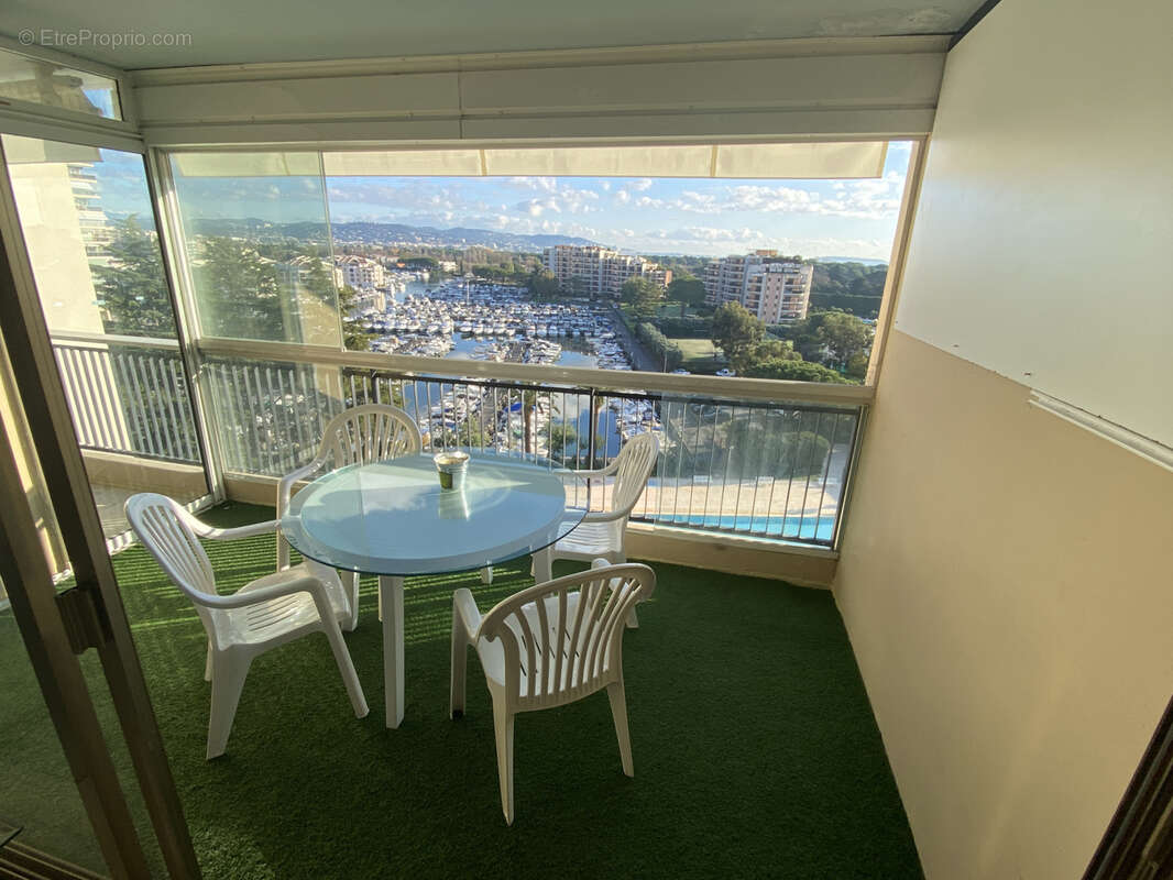 Appartement à MANDELIEU-LA-NAPOULE