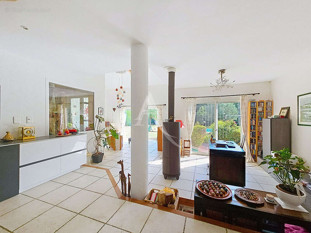 Maison à LAPEYROUSE-FOSSAT