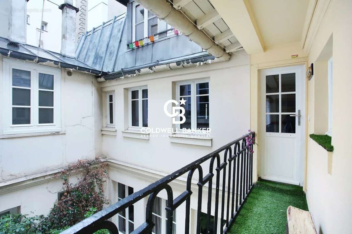 Appartement à PARIS-7E