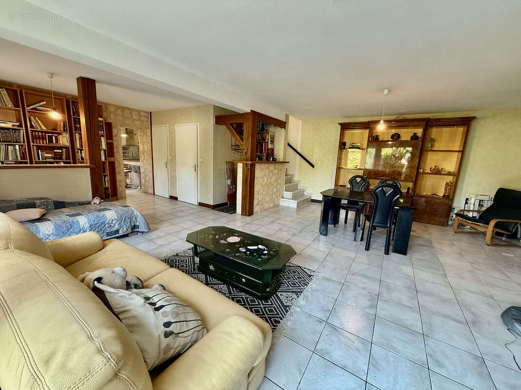 Maison à SAINT-SATURNIN