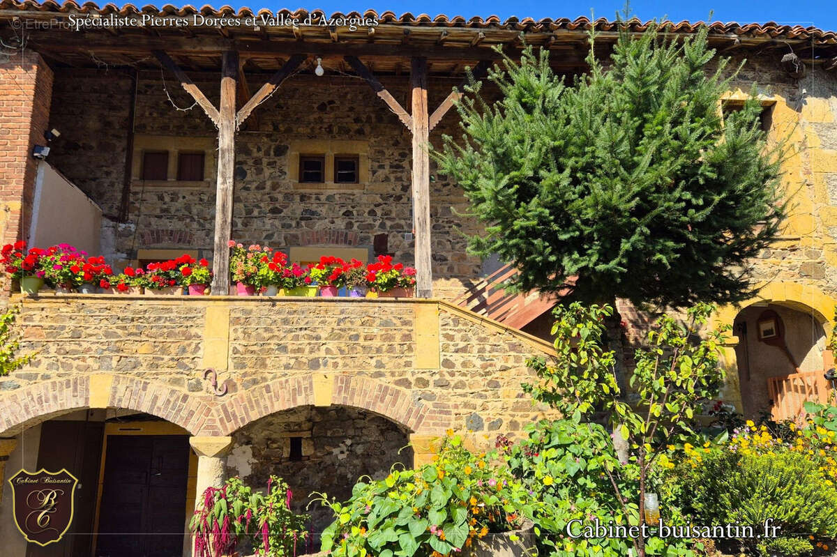 Maison à SAINT-VERAND