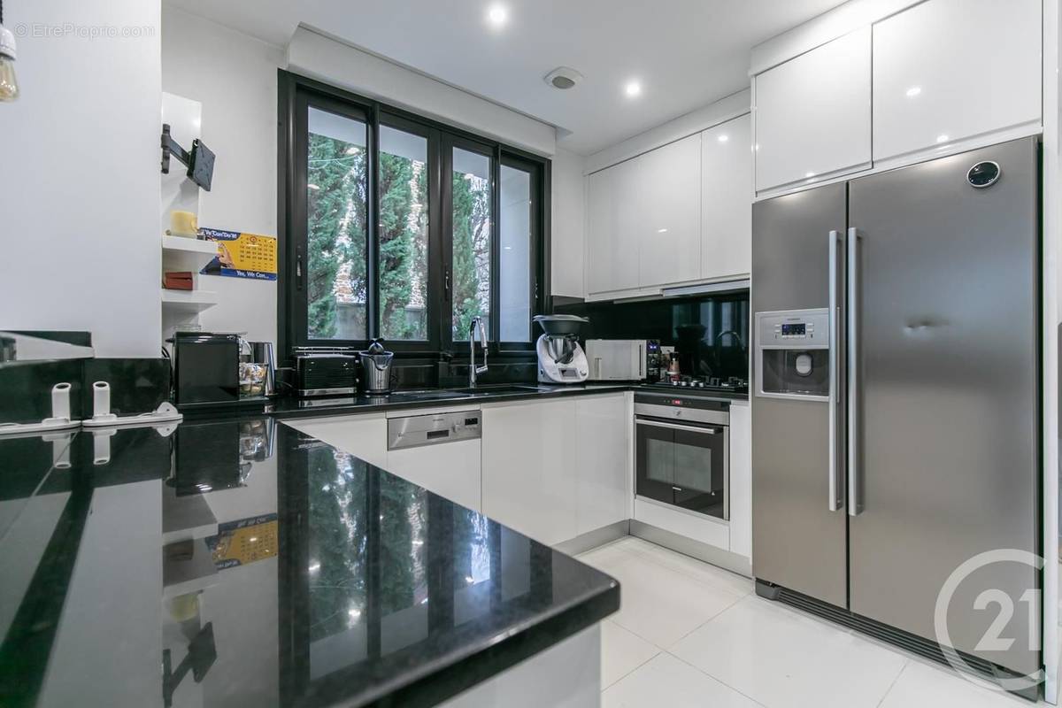 Maison à SAINT-MAUR-DES-FOSSES