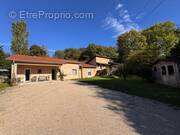 Maison à SICCIEU-SAINT-JULIEN-ET-CARISIEU