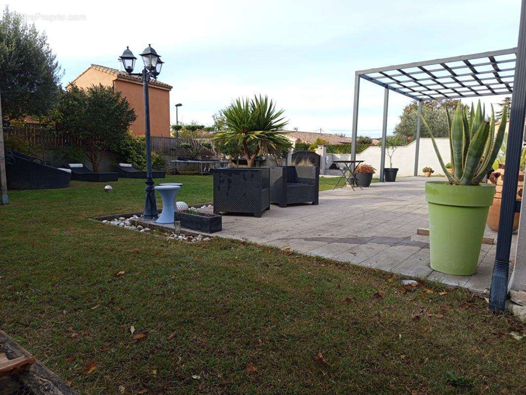 Maison à MONTSEGUR-SUR-LAUZON