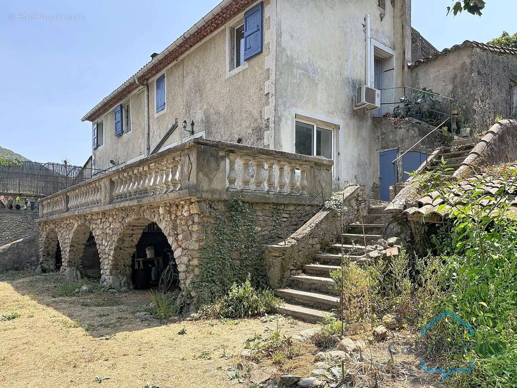 Maison à vendre avec 1 T4 de 80 m2 + 2 T2 de 36 m2 SAINT JEAN DU GARD (30)terrain environ 10719 m2 - photo 4